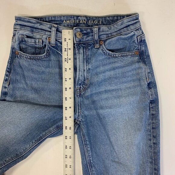 American Eagle Women's Strigid Ripped Distressed Mom Jean in Blown Out Blue SZ 0 - Picture 14 of 15